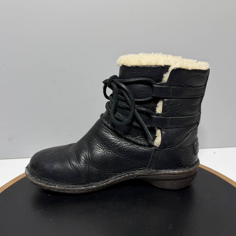 UGG Australia Mini Boots Women 7 Black Leather Shearling Lined Cozy Casual - Picture 6 of 11